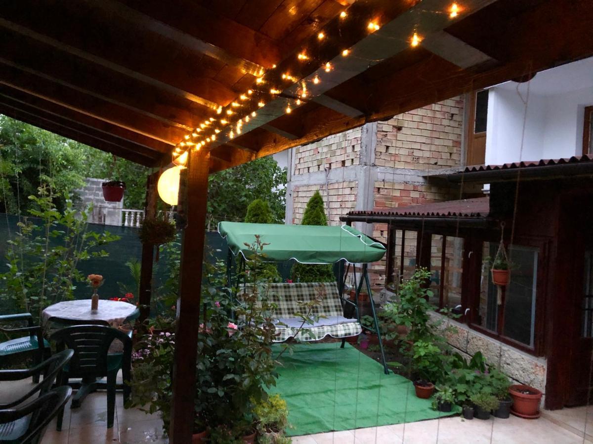 "Калоянови" Hotel Țarevo Exterior foto