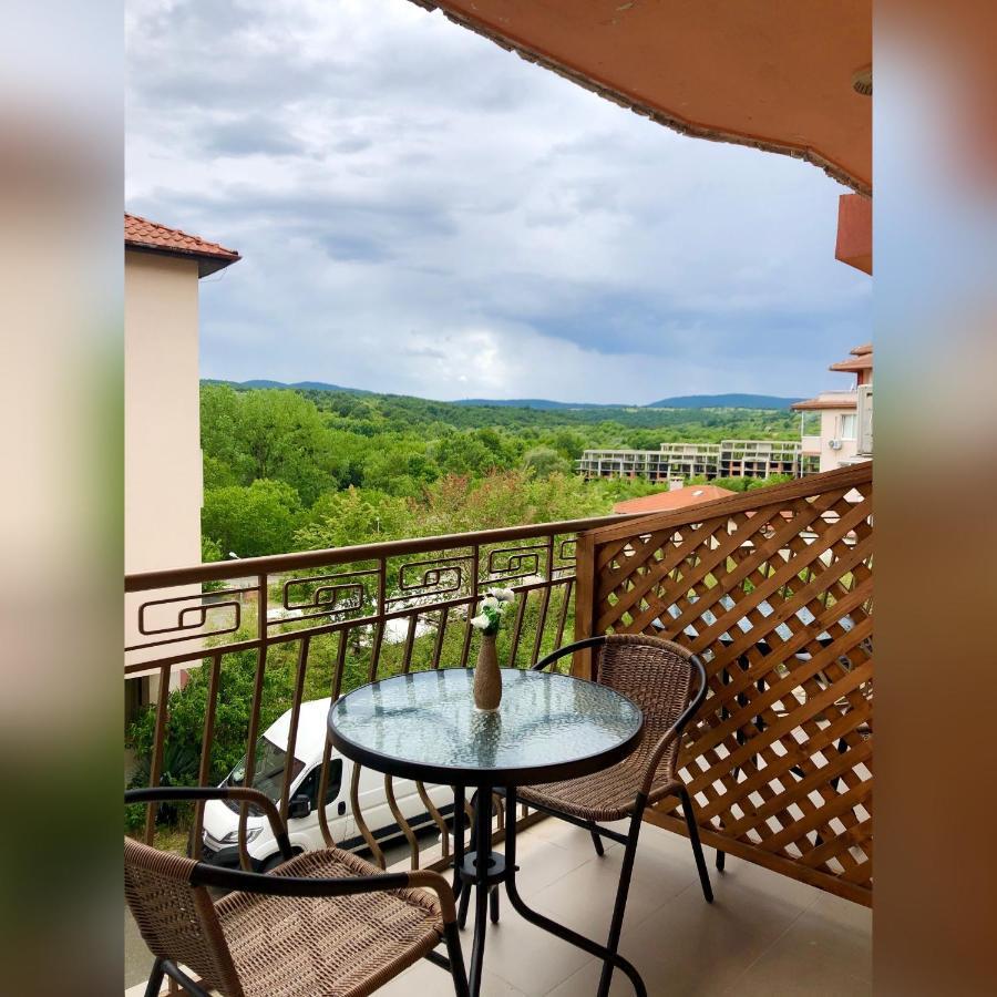 "Калоянови" Hotel Țarevo Exterior foto