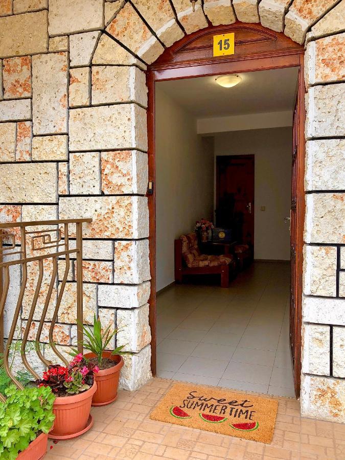"Калоянови" Hotel Țarevo Exterior foto